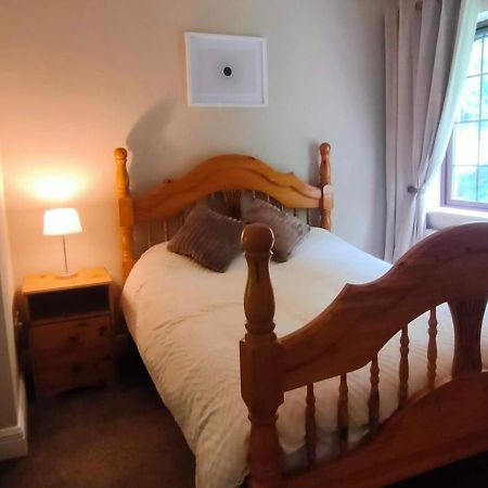 Rynn Haven - Enchanting Townhouse Lough Rynn Mohill Bagian luar foto